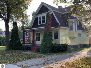 325 N Main St, Lake city, MI 49651