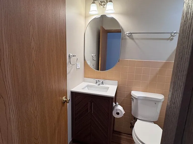 539 N Lake St #539 — Photo 10