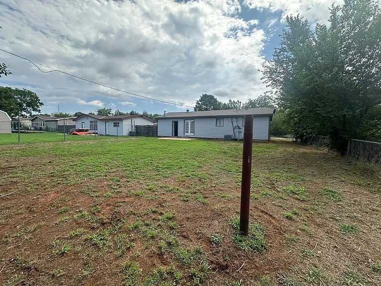1705 Melody Dr — Photo 46