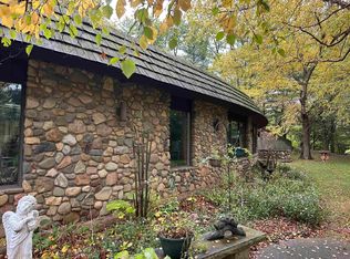 1183 Lakeview Dr, Buckingham, IA 50612