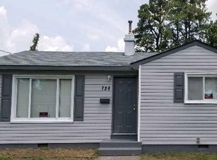 728 Potter Rd, Chesapeake, VA 23320