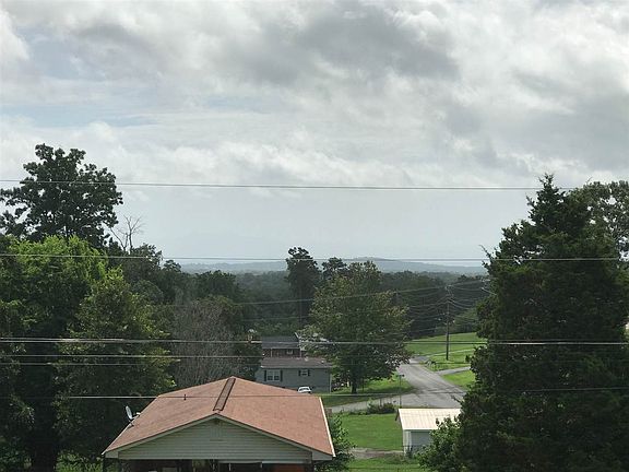 4th image of 107 Belleview Dr SE