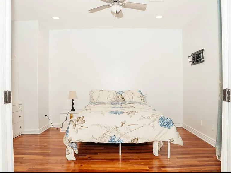29601 W Columbus Ave — Photo 42