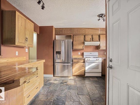5th image of 13224 37th St NW