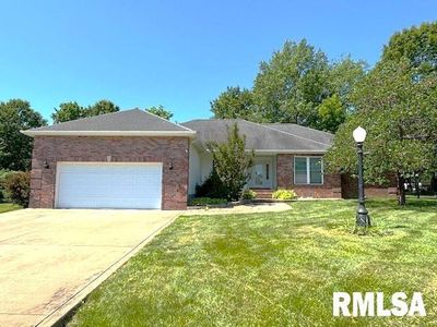 306 Breeze Dr, Carterville, IL, 62918