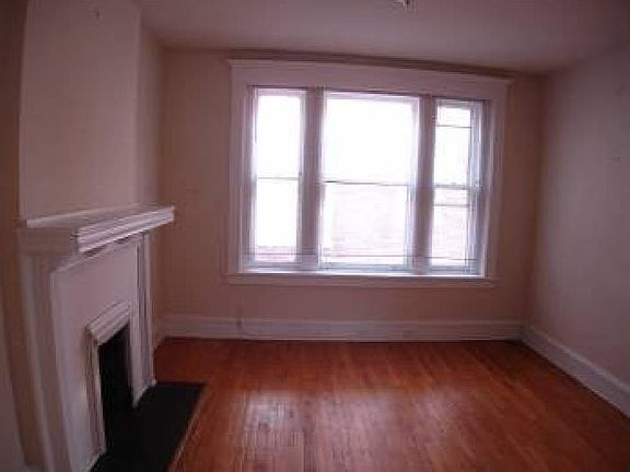 2nd image of 110 N Boulevard APT 4