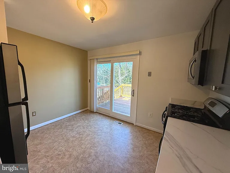 12806 Marlow Pl — Photo 9