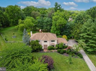 16 Locust Way, Lafayette Hill, PA 19444