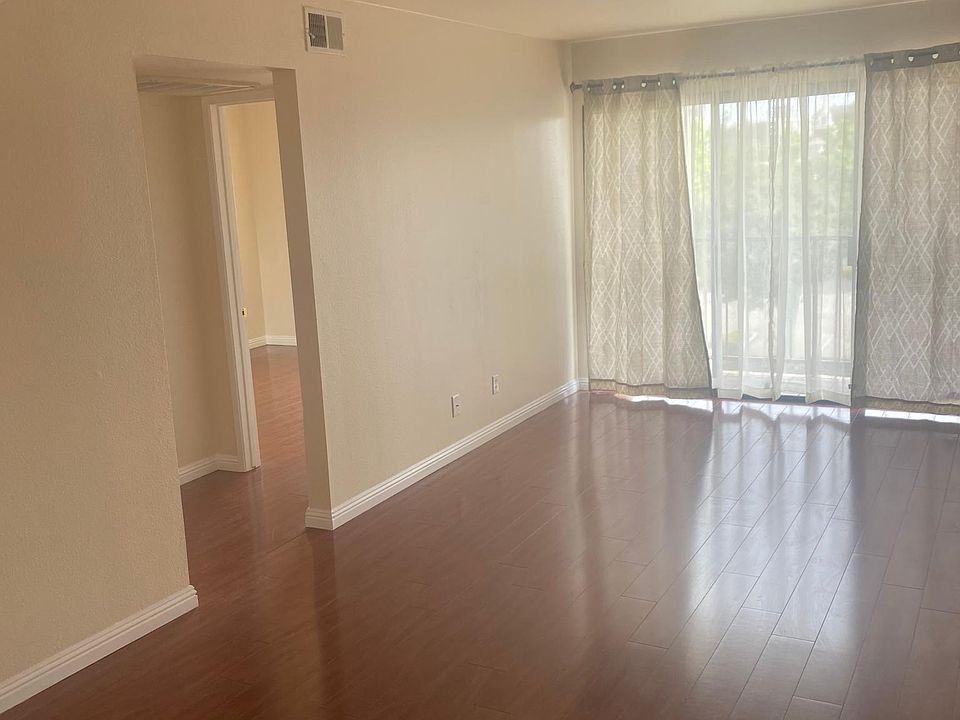 1st image of 244 W Fairview Ave #204