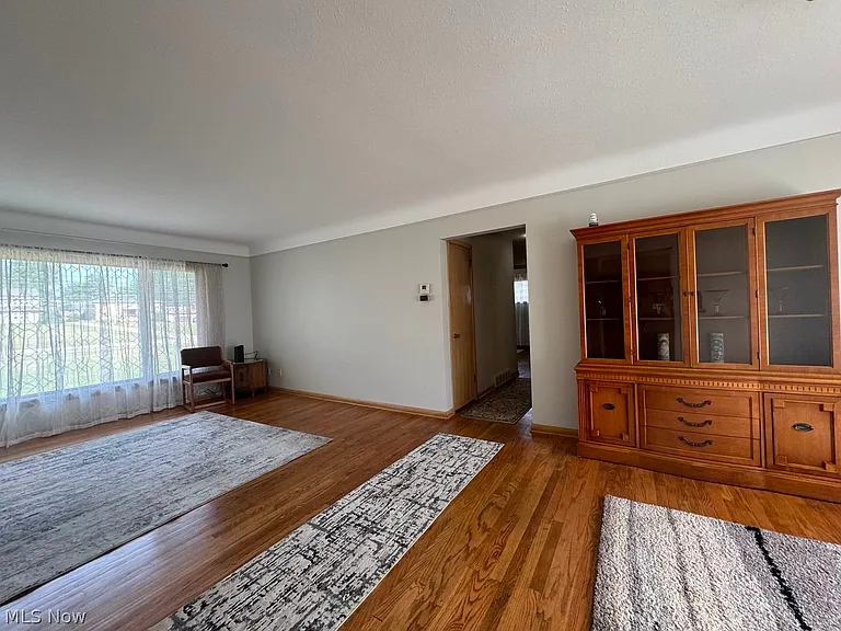 7726 York Rd — Photo 10