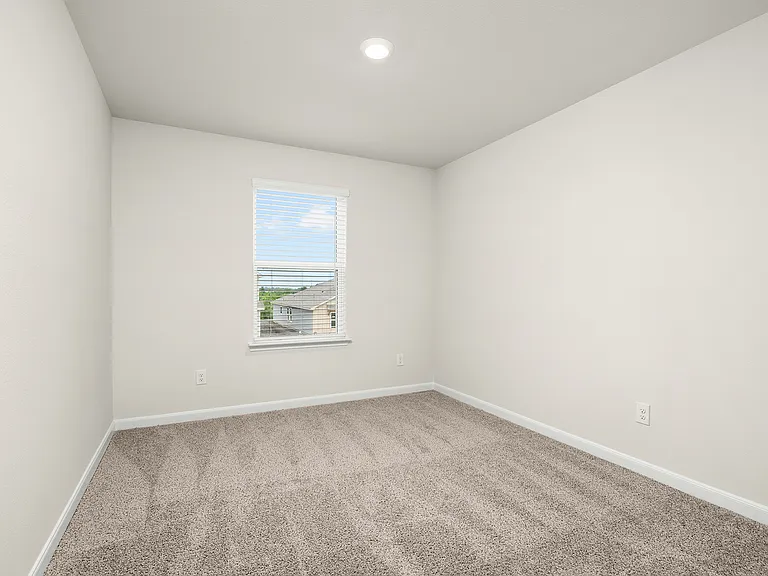 Delano Estates — Photo 47