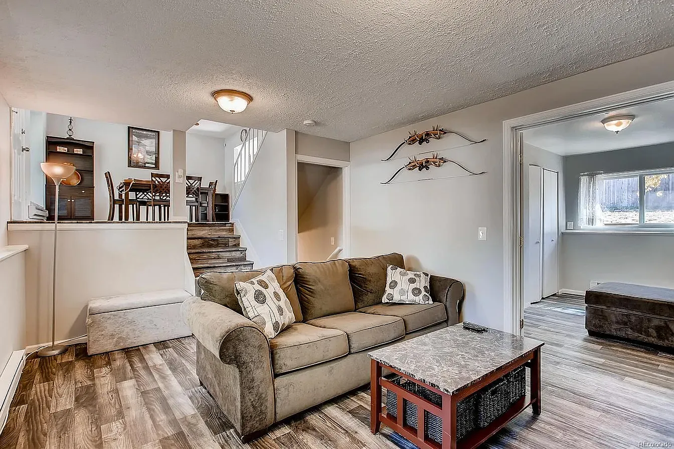 4 bed, 1707 sqft, $2,497 — Photo 4
