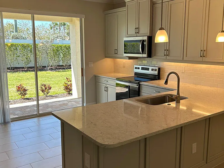 28307 Captiva Shell Loop — Photo 6