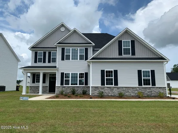 350 Black Hawk Drive, Jacksonville, NC 28546
