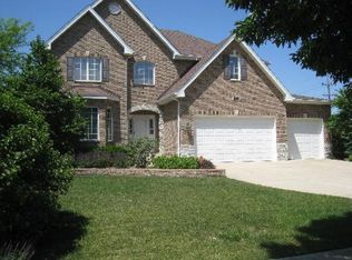 1204 Ridge Rd, Westmont, IL 60559