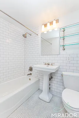 Rented by Mirador Real Estate | media 9