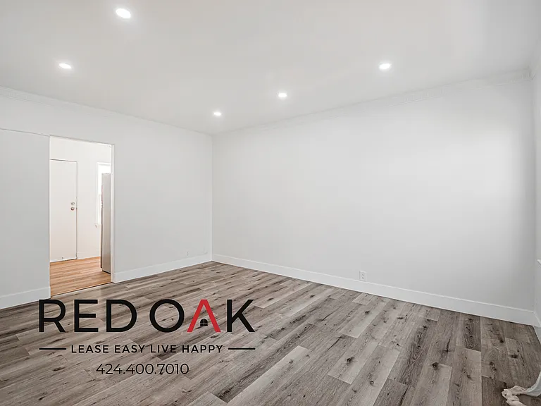 2417 W Vernon Ave #2421-1/2 — Photo 5