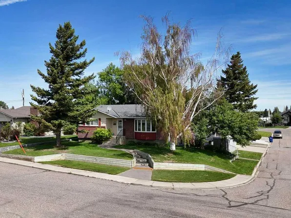667 S 21st St, Fort Macleod, AB T0L 0Z0