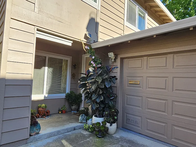 10146 Lamplighter Sq — Photo 4