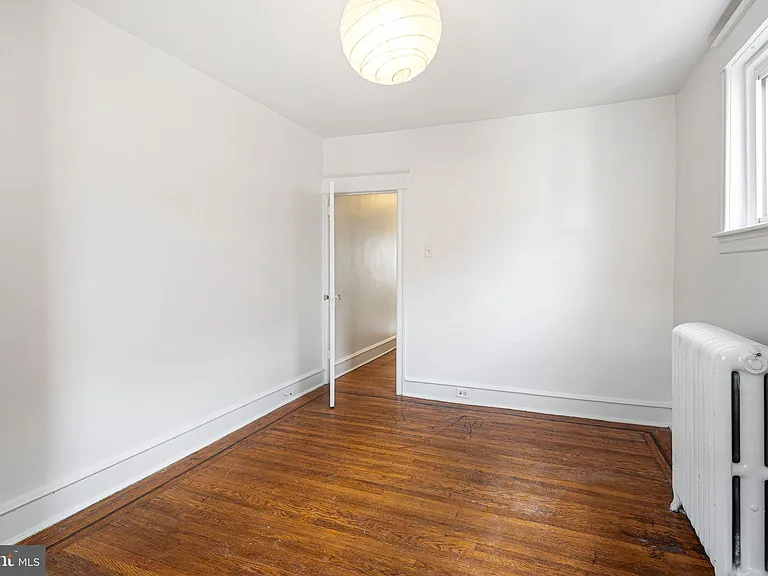 5361 Morse St — Photo 23