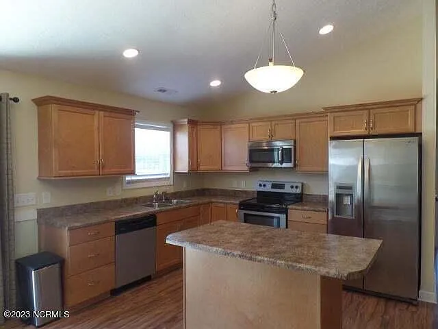 101 Rustic Dr — Photo 4