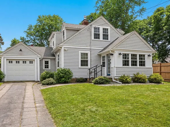 182 Woods Hole Road, Falmouth, MA 02540