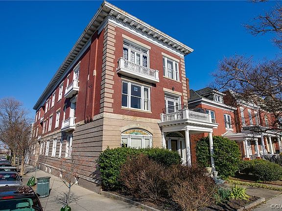 2nd image of 2042 W Grace St #U2