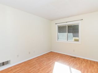 668 E 143rd St #2, Burnsville, MN 55337