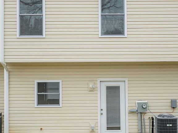 4th image of 2173 Buckingham Sq