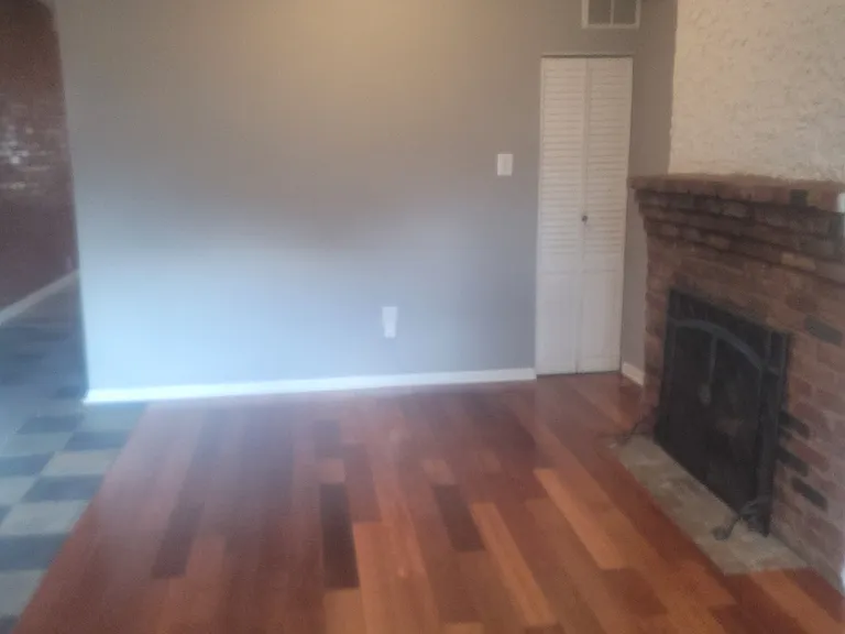 725 12th St NE — Photo 36