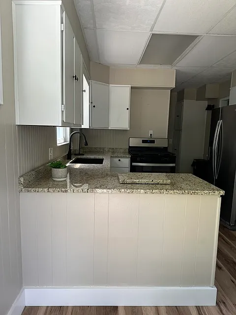 Noah Ave — Photo 2