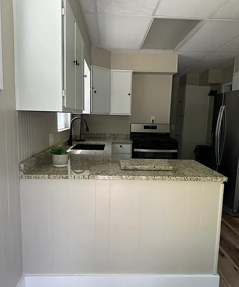 615 Noah Ave — Photo 2