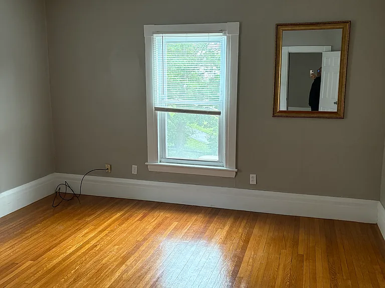 136 Chestnut St #5 — Photo 17