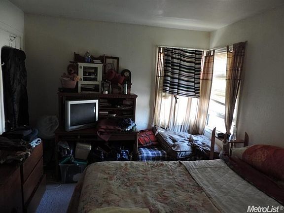 4th image of 1516 Faye St