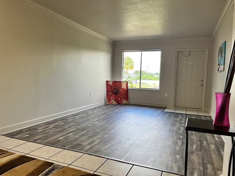 827 Lowell Blvd #16 — Photo 5