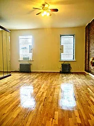 Rented by R New York