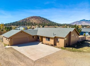 7426 Moonbeam Dr, Flagstaff, AZ 86004