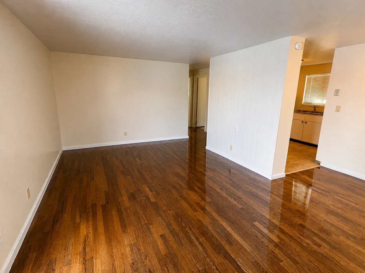 2 bed, 741 sqft, $1,095 — Photo 4