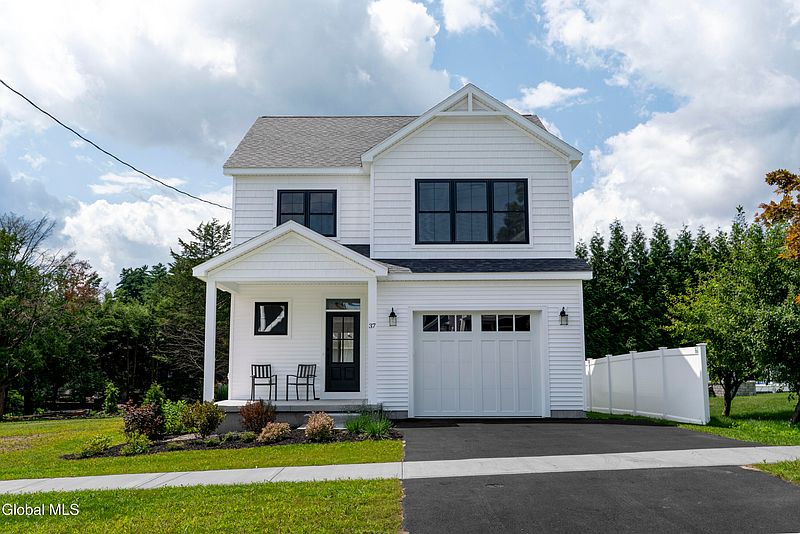 2nd image of 37 Newton Avenue