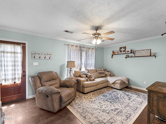 4th image of 128 Taylor Dr