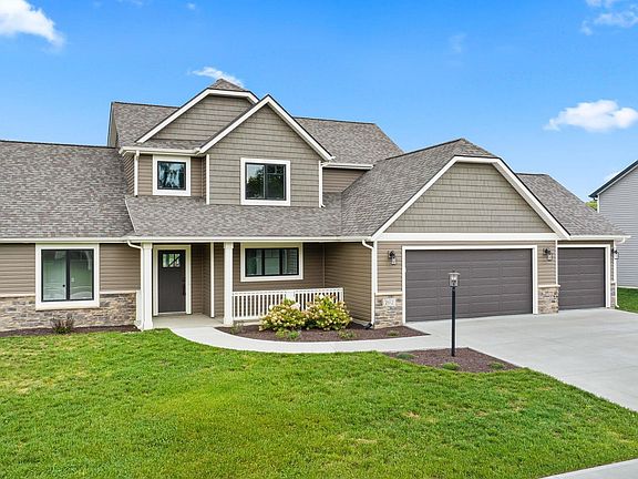 2nd image of 2112 Custer Dr