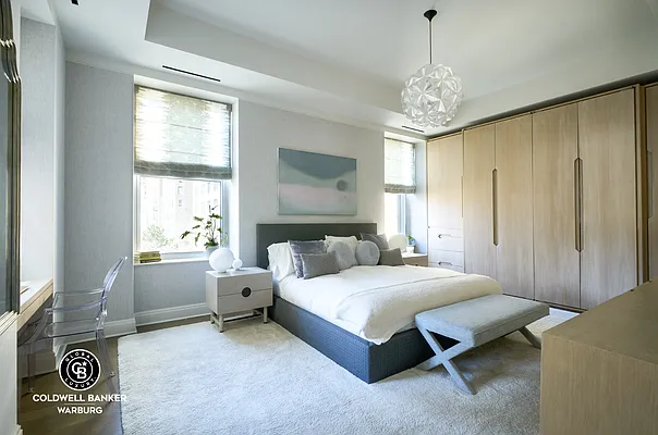 Sold by Coldwell Banker Warburg | media 7