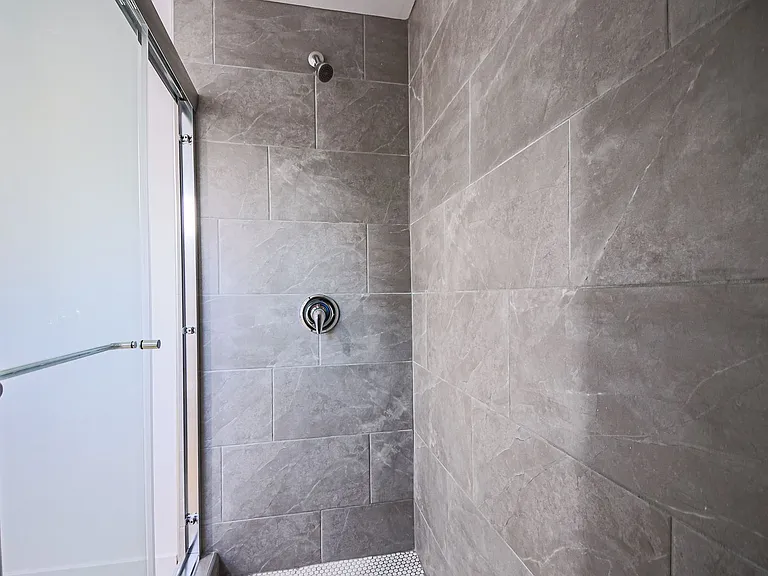Luxury 2026 Townhomes with Massive Bedrooms + Decks with Views — Photo 25