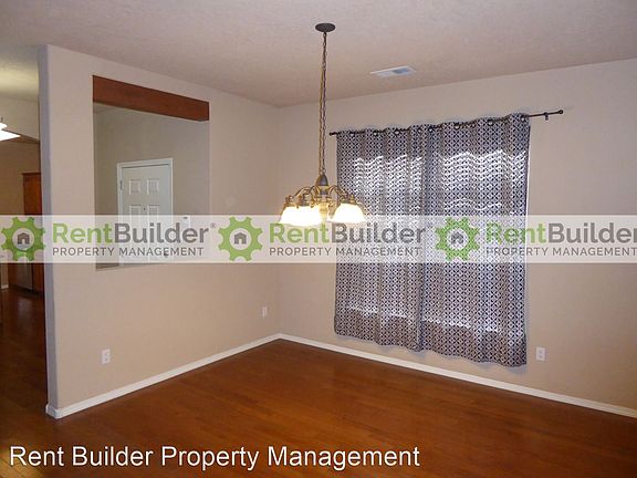 5th image of 9739 Calle Chamisa NW