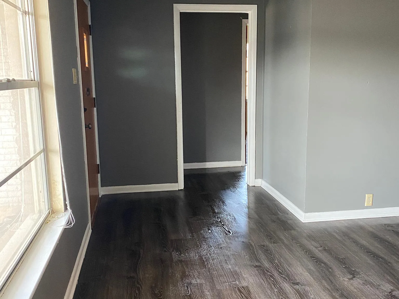 3 bed, 2060 sqft, $2,000 — Photo 3