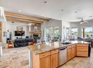 1032 E Dolores Rd, Phoenix, AZ 85086