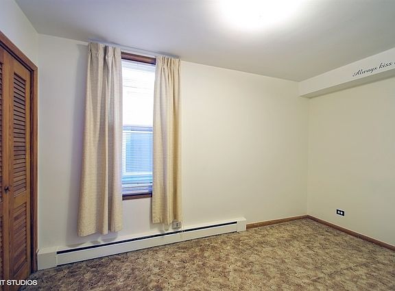 4th image of 5387 N Bowmanville Ave