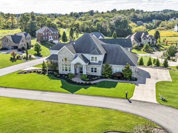 2001 Ashley Ct, Jeannette, PA 15644