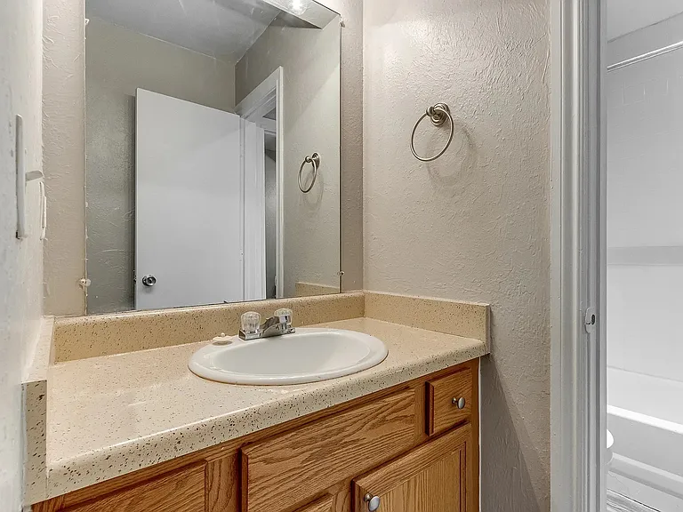 The Current Apartments — Photo 24