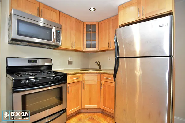 Rented by null | media 5